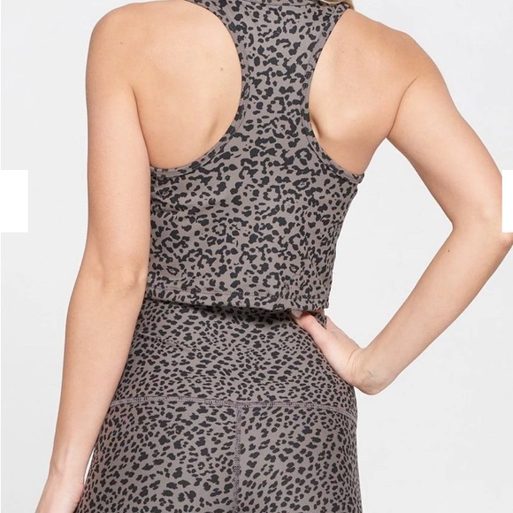 Evolution and creation dark Cheetah active set NWT - Picture 3 of 10